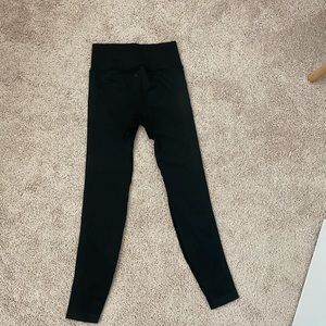 Black lululemon leggings
